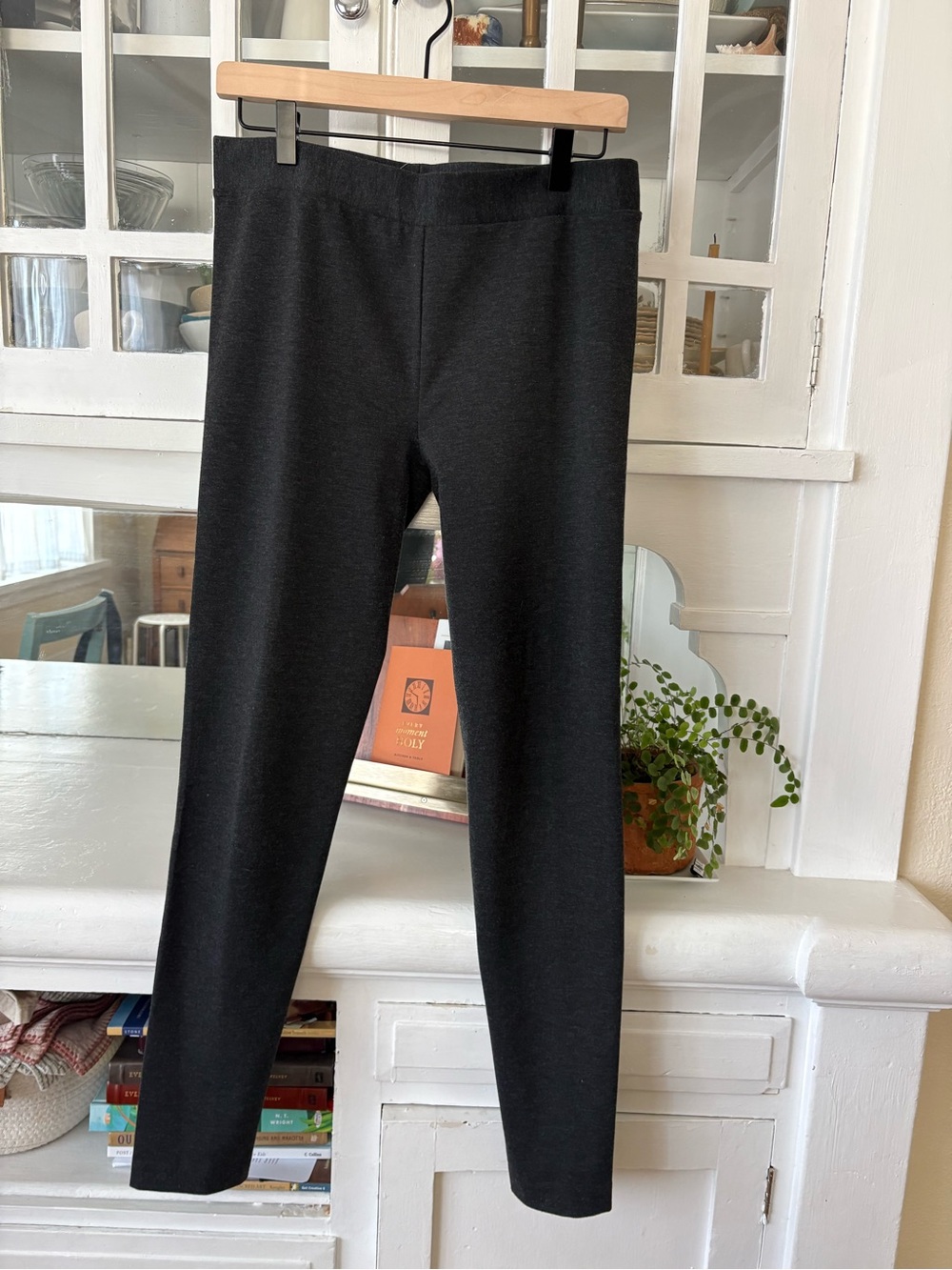 Vince Camuto Charcoal Knit Leggings